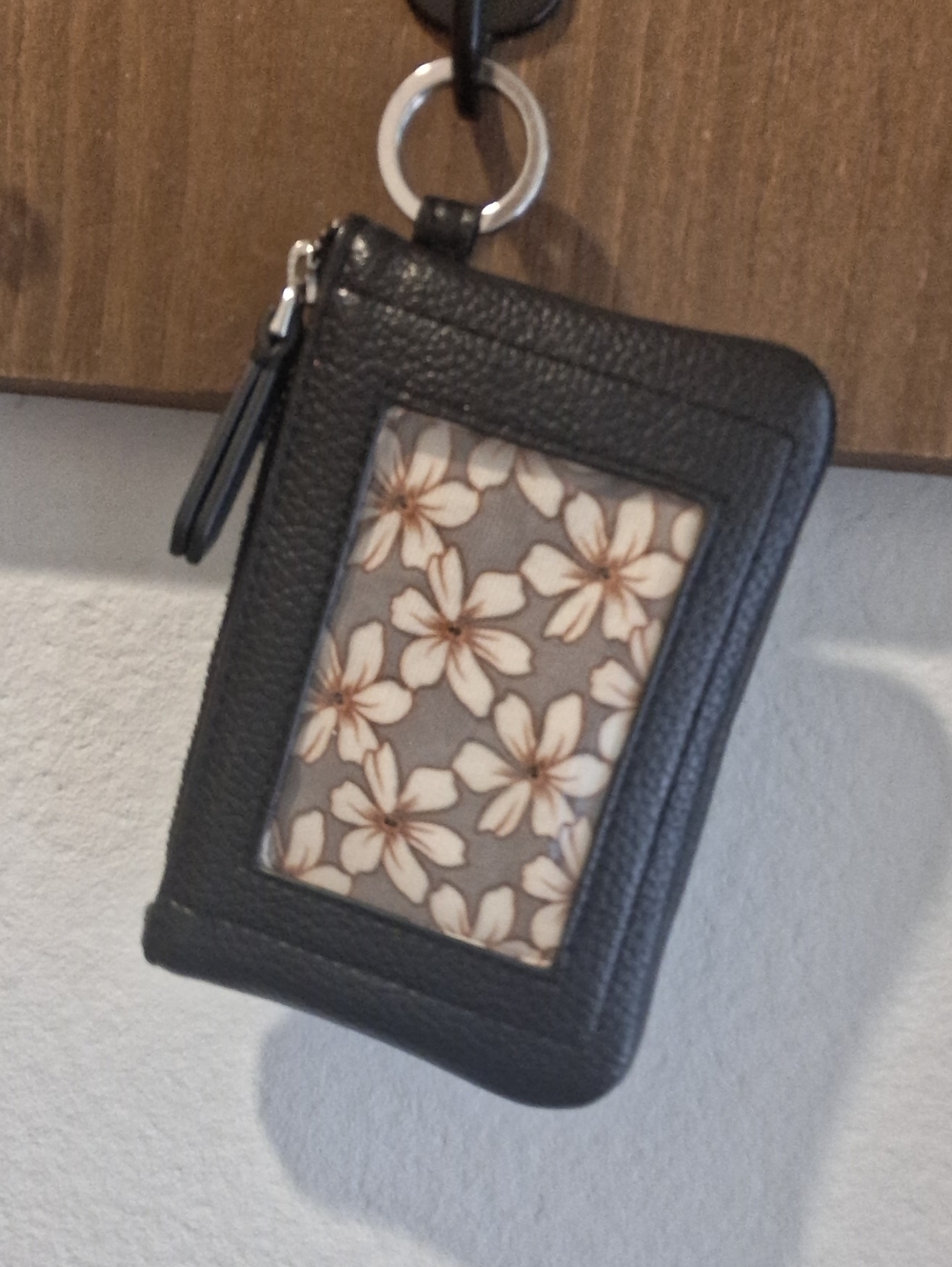 Vera Bradley Black Floral ID Window Keychain Card Holder